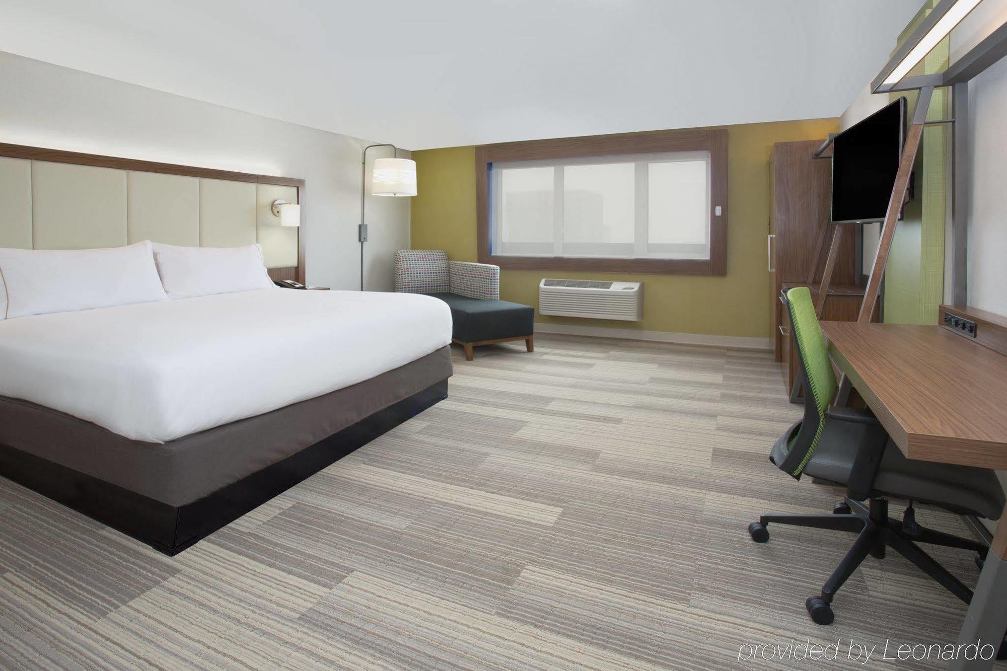 Express & By Ihg
